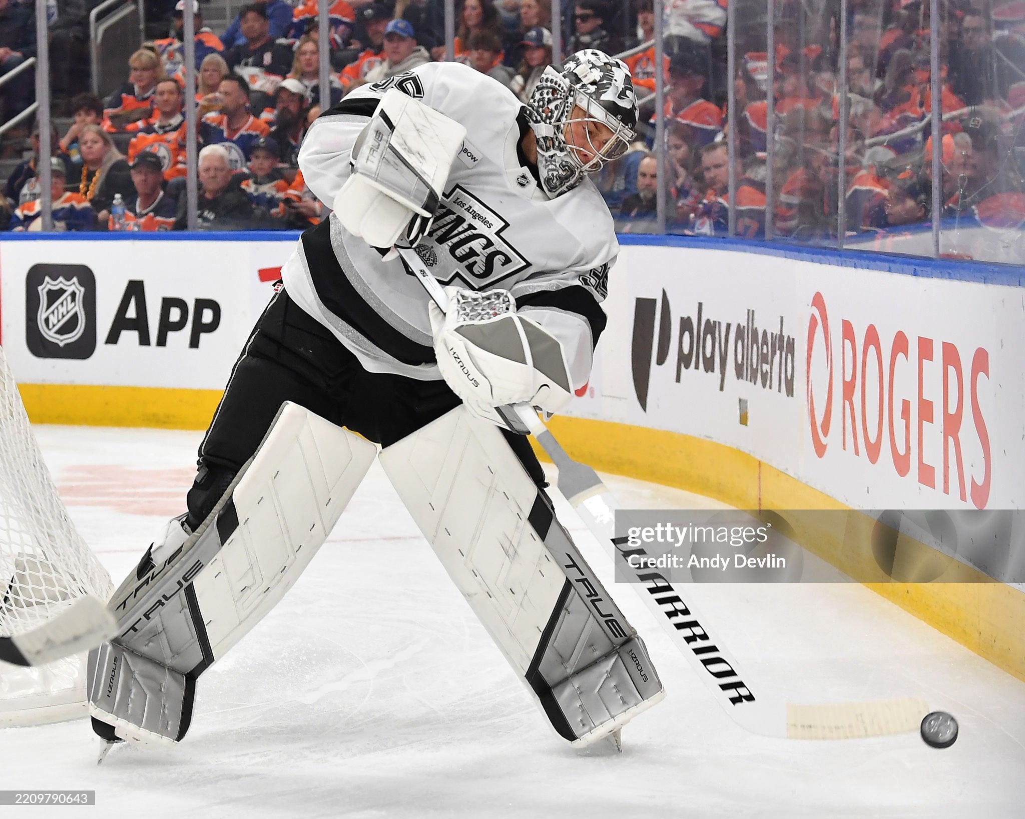 Darcy Kuemper Game-Used TRUE Leg Pads - Photo-Matched (4/3/2025-4/14/2025)