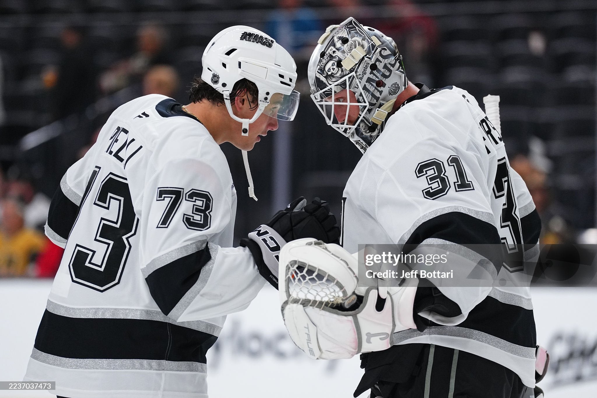 Anton Forsberg Game-Used TRUE L95 Glove