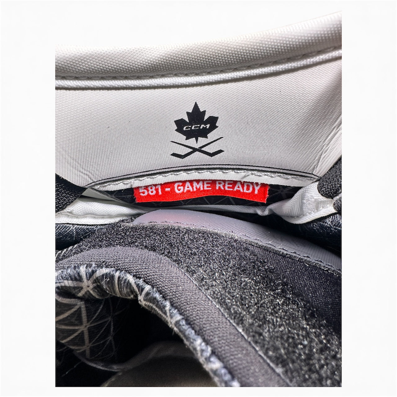 David Rittich Game-Used CCM Goalie Glove