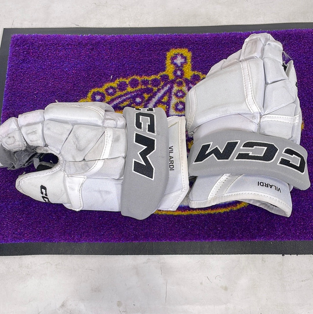 Gabe Vilardi 22-23 Alternate Gloves