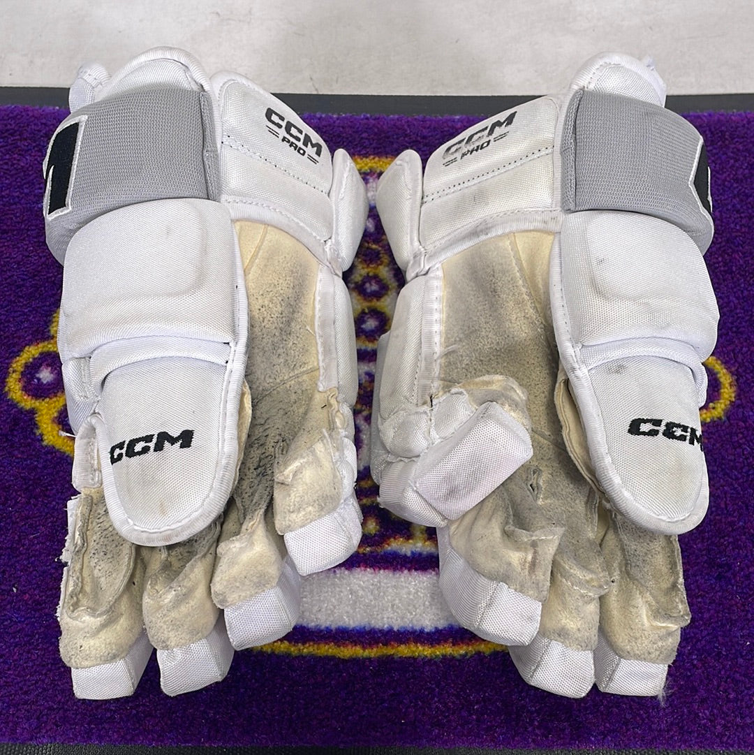 Blake Lizotte 22-23 Alternate CCM Gloves