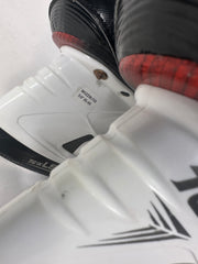 Label on the skate blade holder saying "MUZZIN (10)" along with his preferred hollow and profile of 5/8" and 35-65