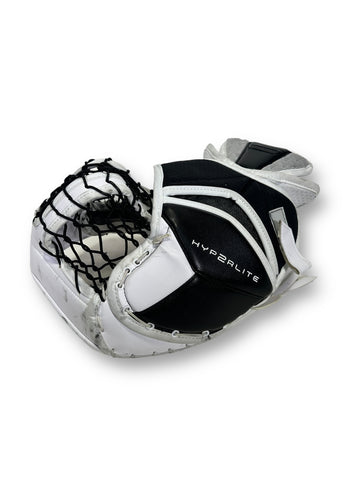 Cam Talbot Game-Used Bauer Hyperlite 2 Glove