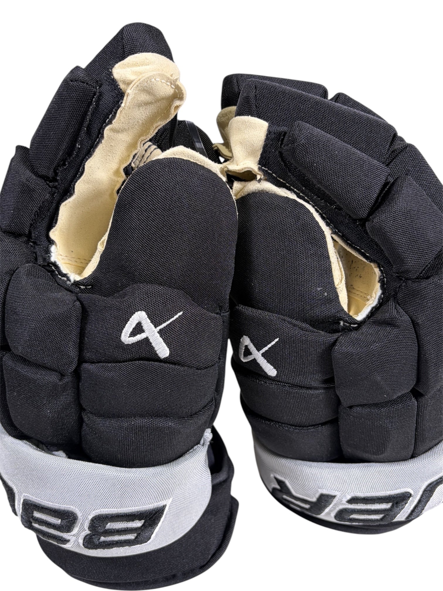 Taylor Ward Game-Issued Bauer Gloves