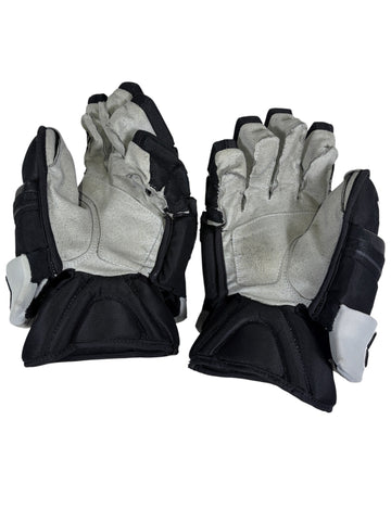 Adrian Kempe Game-Used Gloves (Photo-Matched 9/30-10/06/2026)