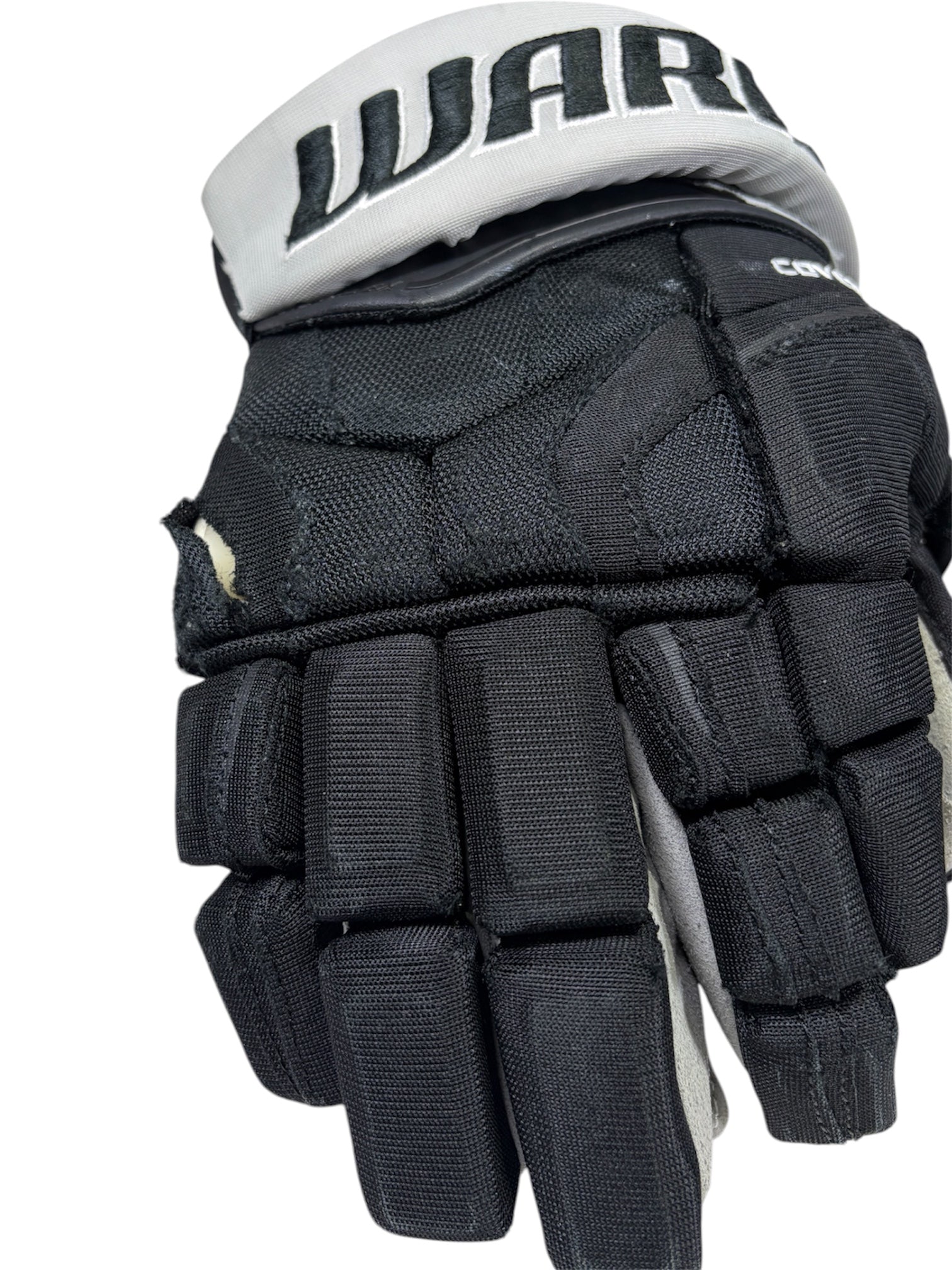 Adrian Kempe Game-Used Gloves (Photo-Matched 9/30-10/06/2026)