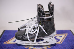 Matt Roy Game-Used Bauer Hyperlite Skates